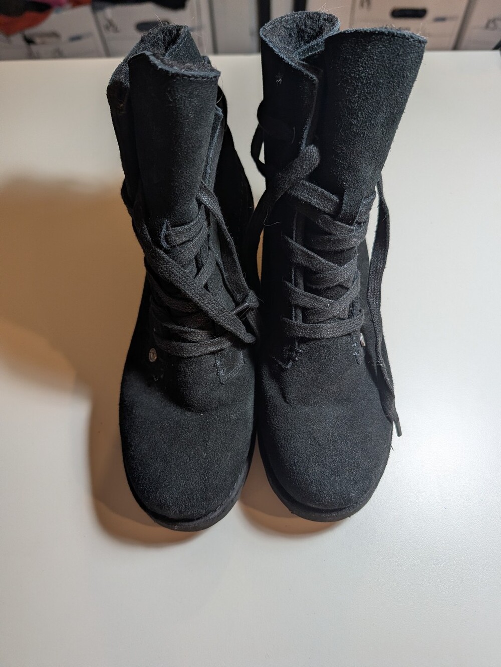 Bearpaw Women's Black Suede Wedge Heel Krista Size 7 Lace-Up Ankle Boots